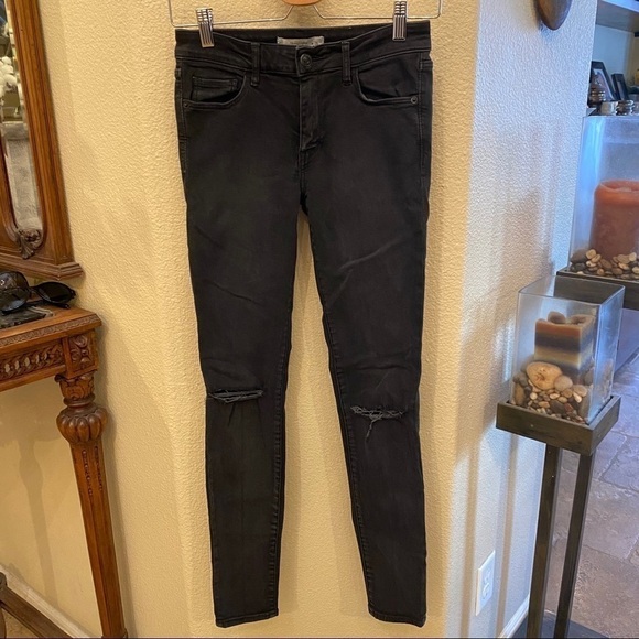 ABERCROMBIE & FITCH Charcoal Black Jeans Size 26 - Picture 1 of 6